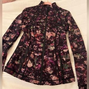 RARE Size 4 lululemon define jacket